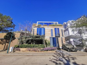 The K'rin Villa